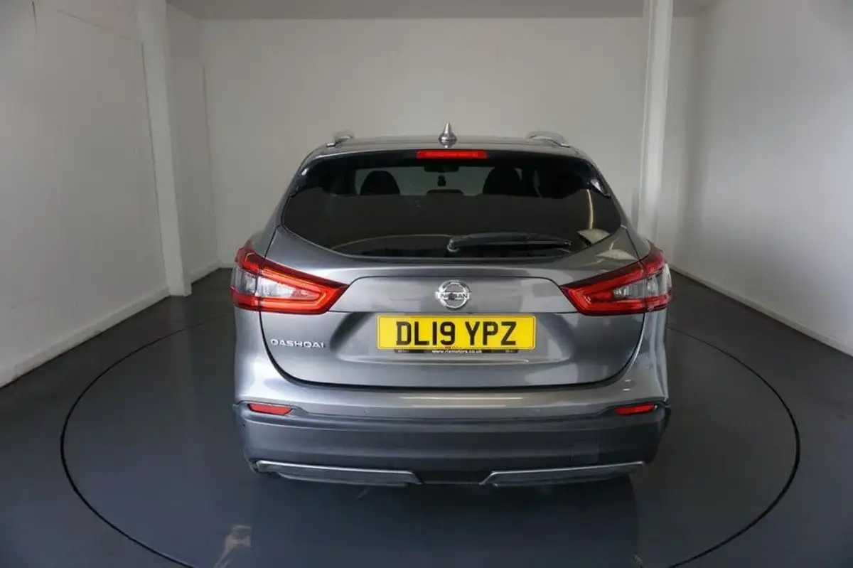 2019-nissan-qashqai-13-dig-t-tekna-140ps-big-6