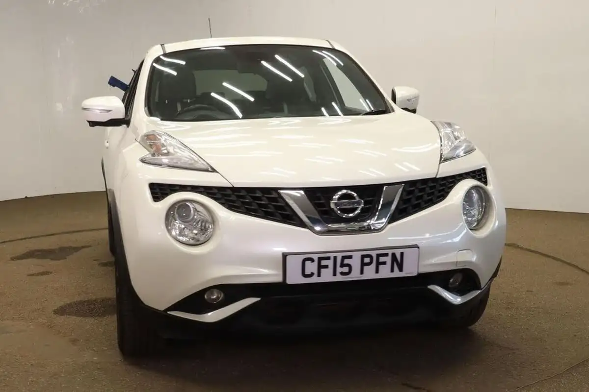 2015-nissan-juke-12-tekna-big-2