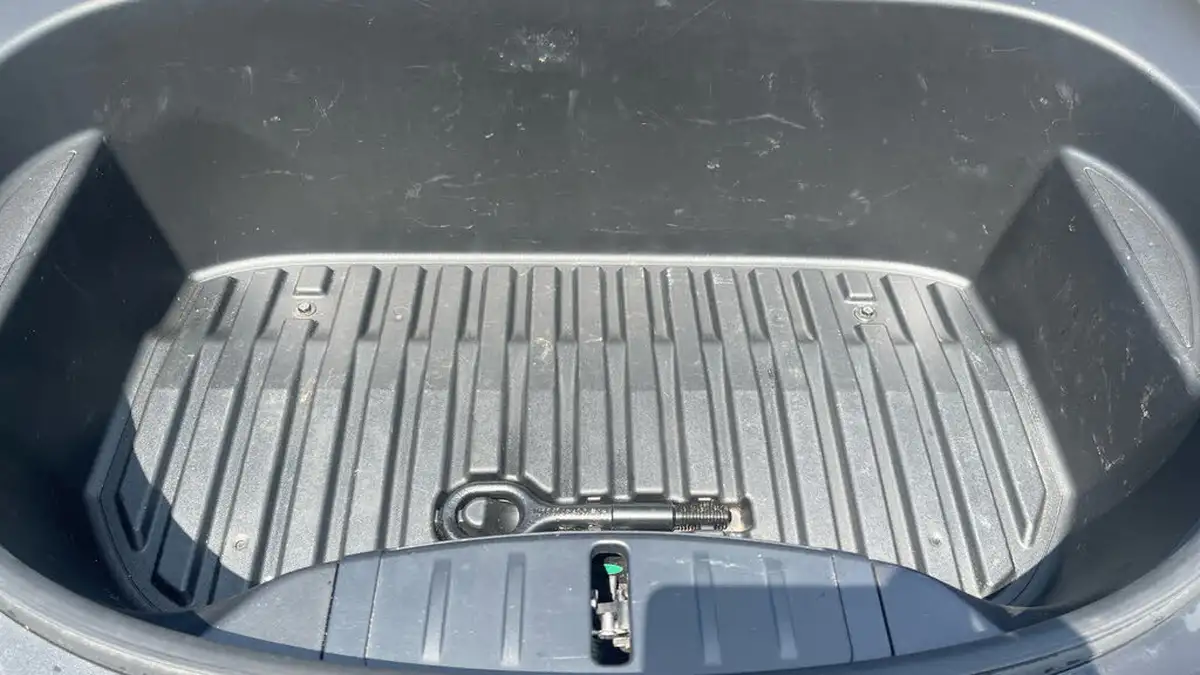 2021-tesla-model-3-e-standard-plus-big-15