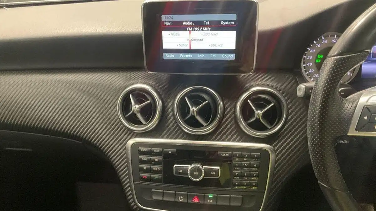 2013-mercedes-benz-a-class-18-cdi-a180-amg-sport-109bhp-big-15
