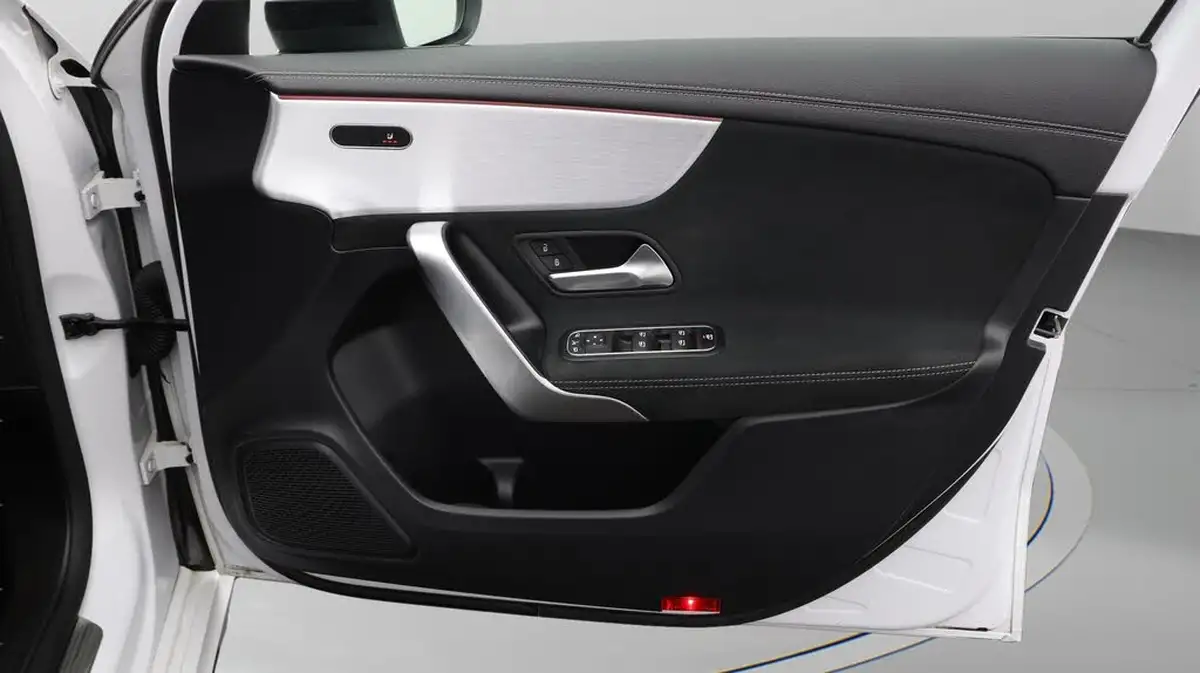 2022-mercedes-benz-a-class-13-a180-amg-line-executive-edition-hatchback-5d-7g-dct-big-15