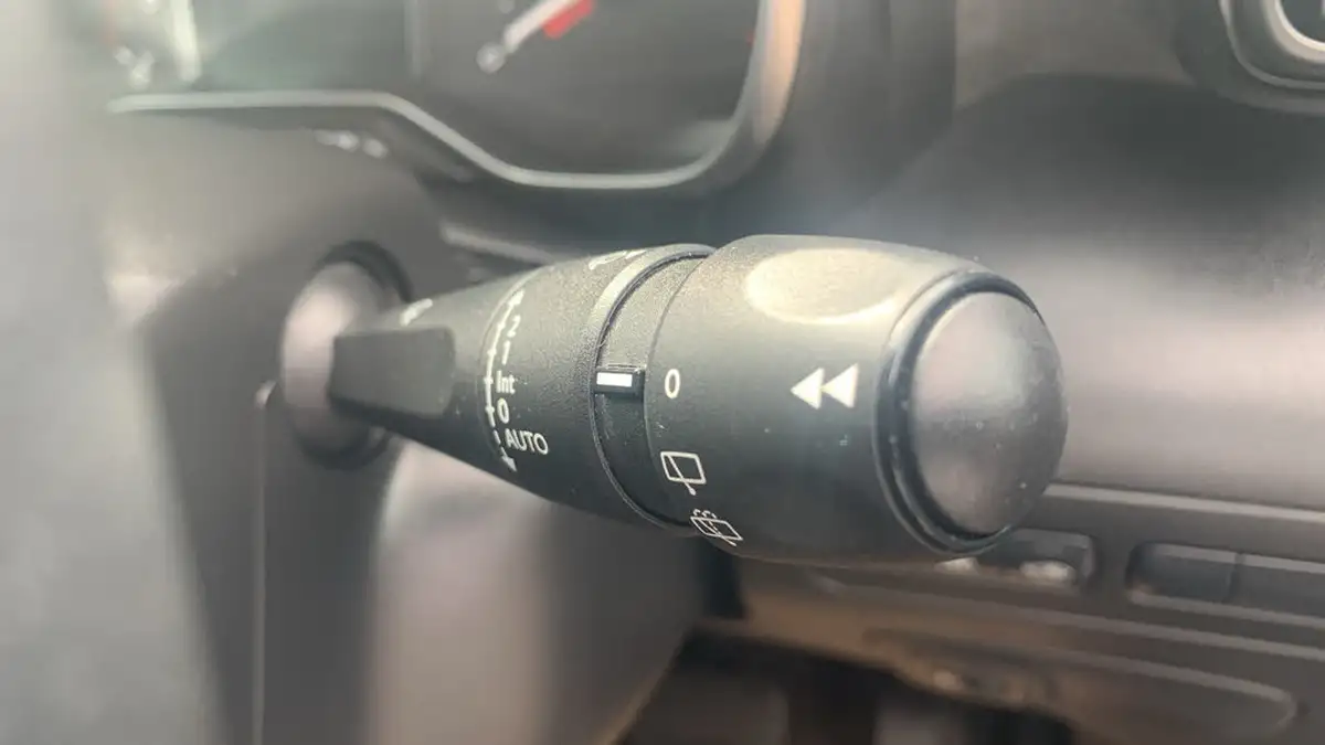 2023-citroen-c3-aircross-12-puretech-shine-plus-130ps-eat6-big-27