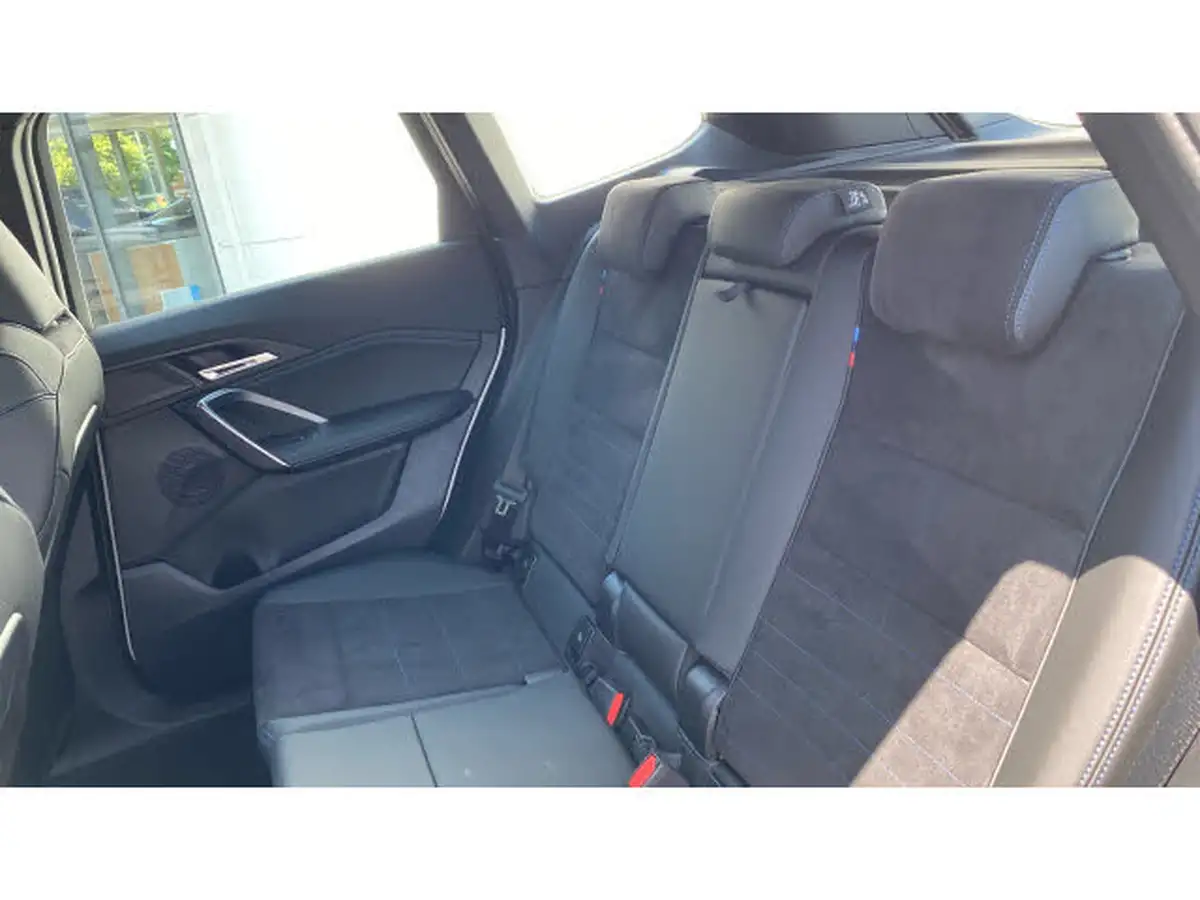 2025-bmw-x1-20-xdrive23i-m-sport-big-11