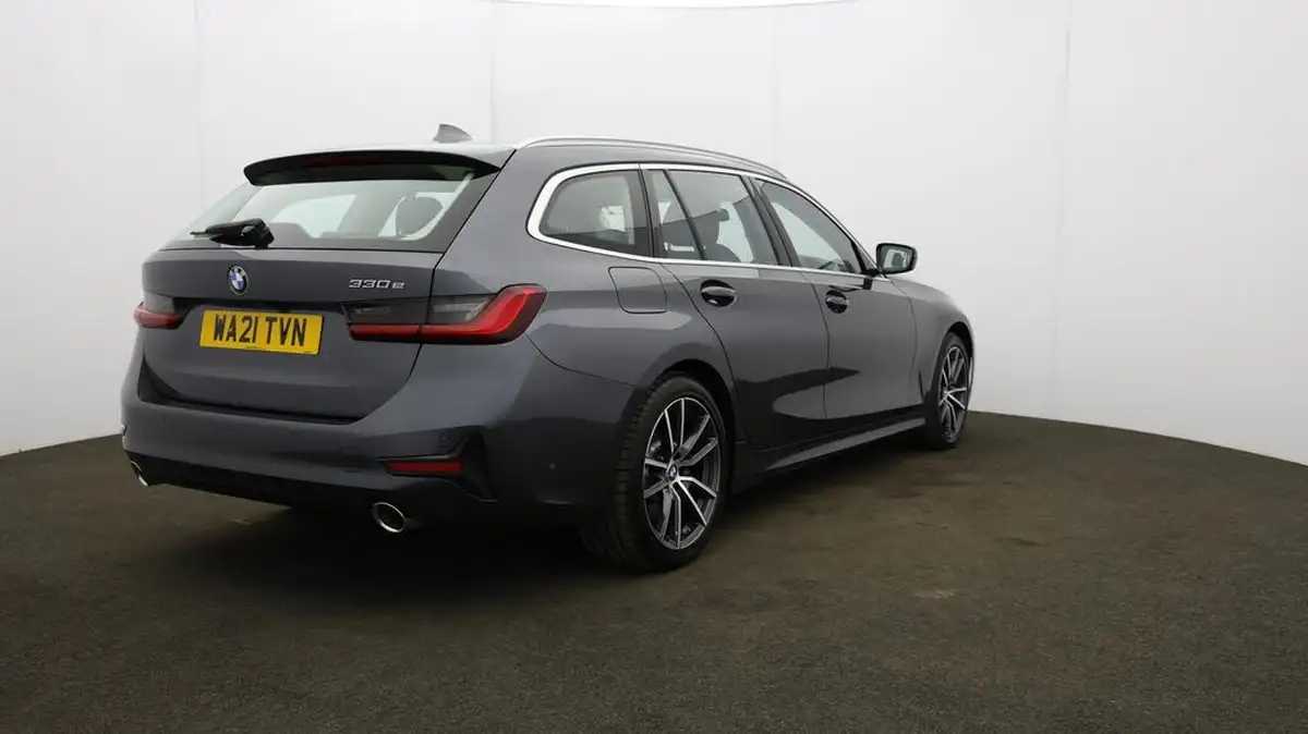 2021-bmw-3-series-20-330e-sport-pro-touring-5d-big-61