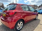 2015-toyota-yaris-15-vvt-i-icon-hybrid-small-6