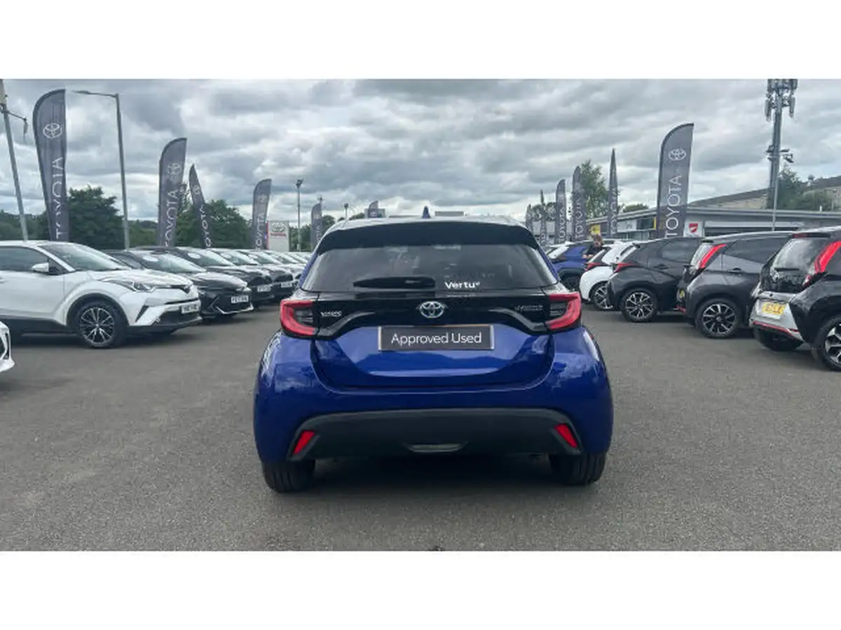 2022-toyota-yaris-15-vvt-i-design-big-18