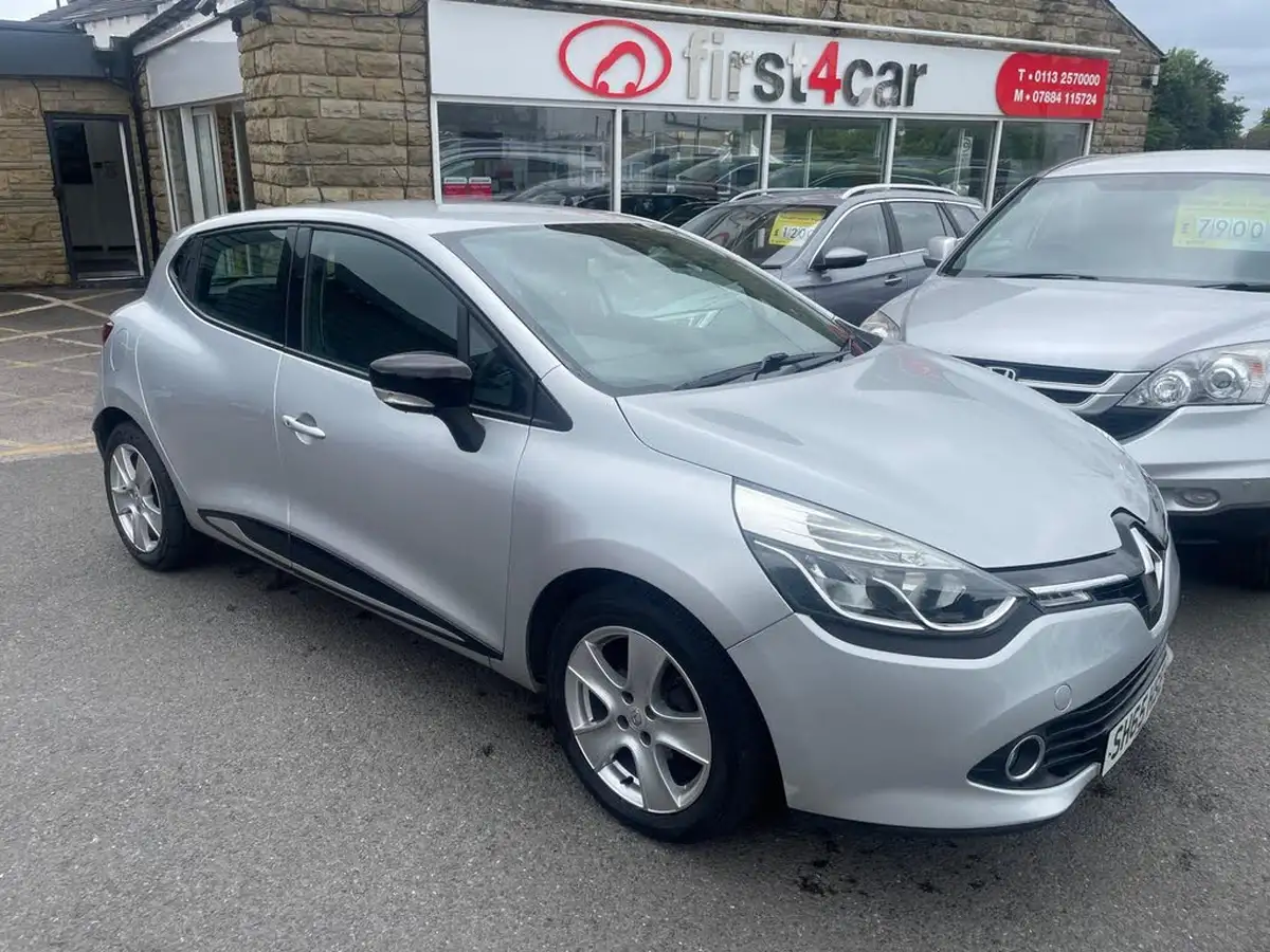 2015-renault-clio-09-tce-dynamique-nav-big-3
