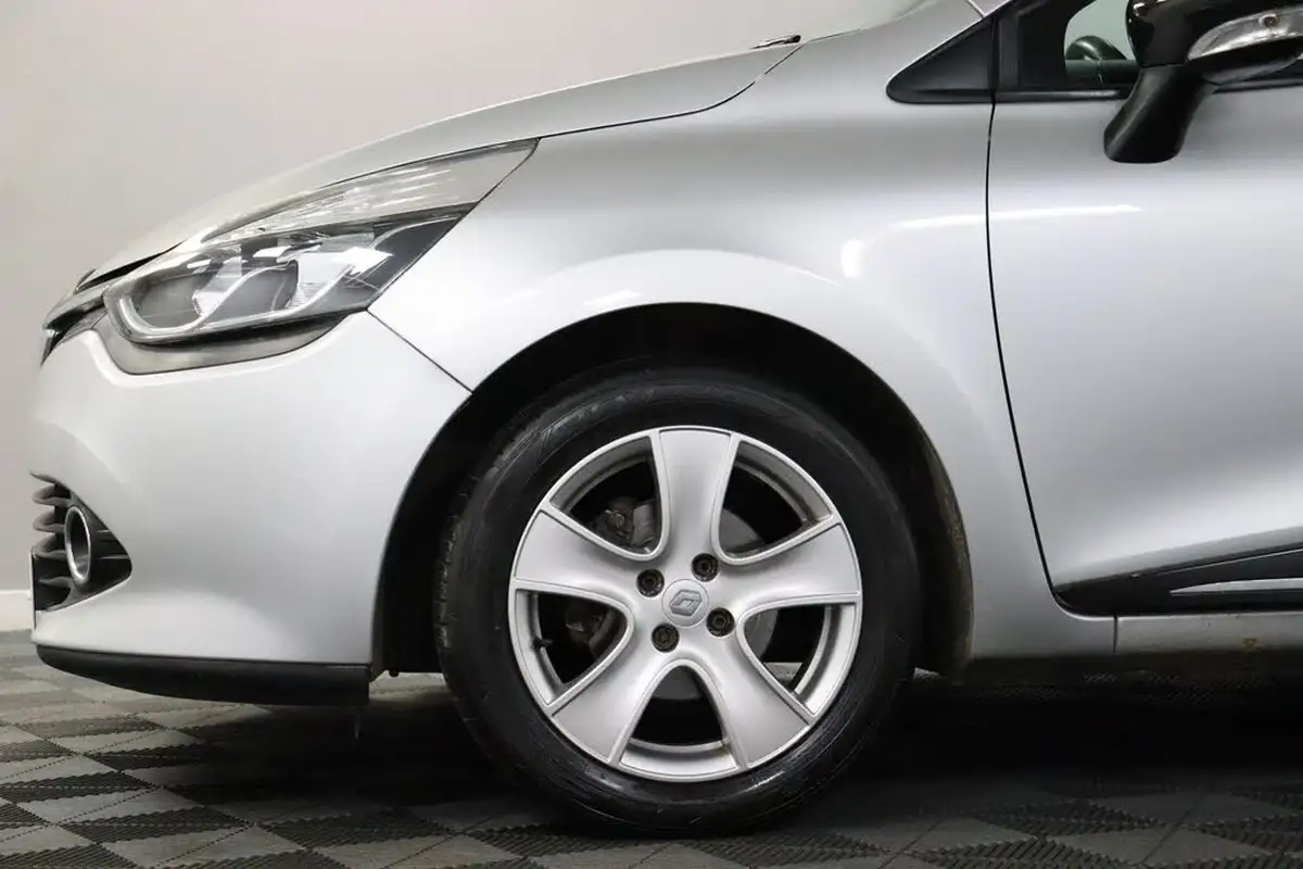 2015-renault-clio-09-tce-dynamique-nav-big-27