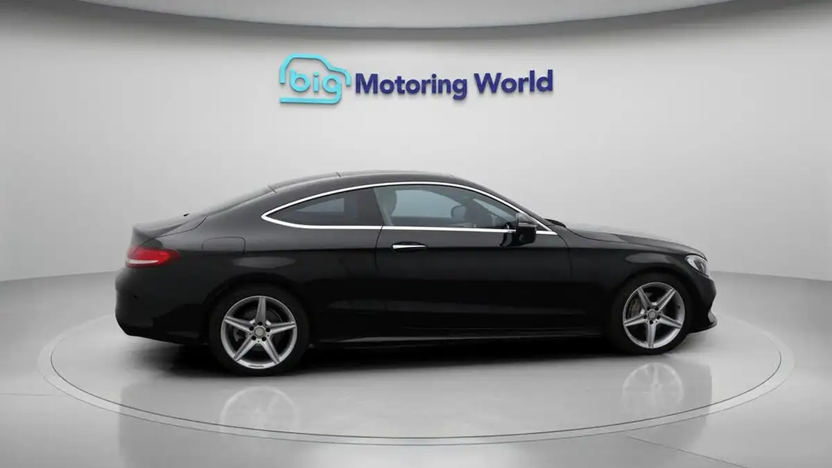 2018-mercedes-benz-c-class-21d-c220d-amg-line-premiumss-coupe-2d-9g-tronic-plus-big-8