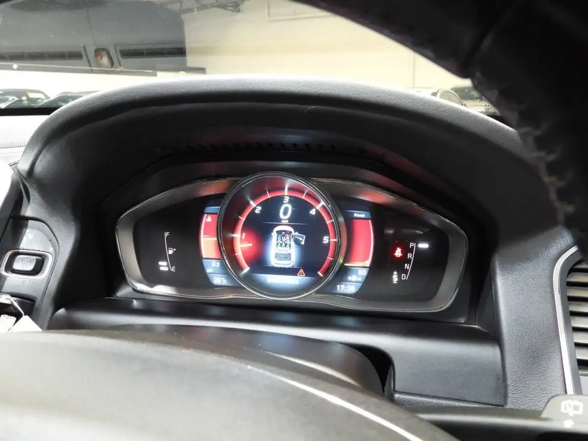 2014-volvo-xc60-24td-d4-se-lux-181bhp-nav-geartronic-big-30