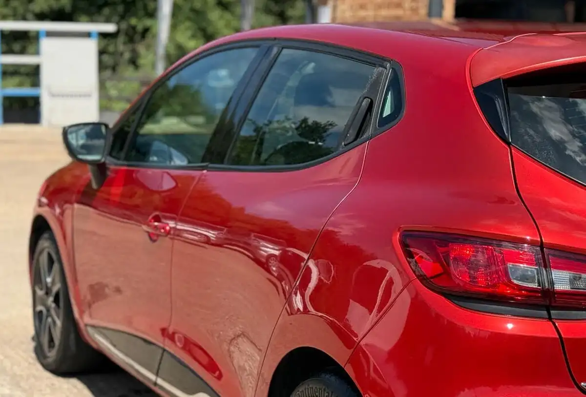 2014-renault-clio-15td-dynamique-medianavss-big-24