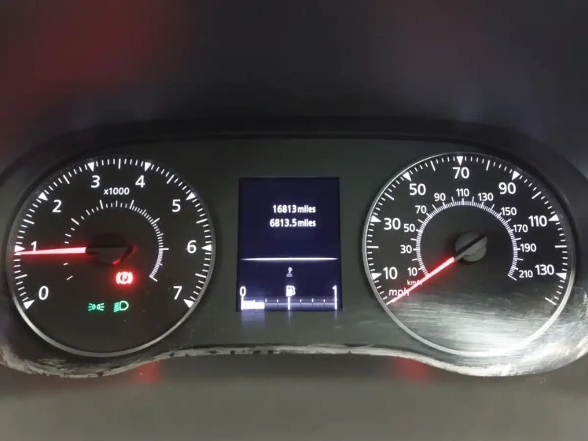 2021-dacia-duster-10-tce-comfort-100bhp-bi-fuel-station-wagon-5d-big-10