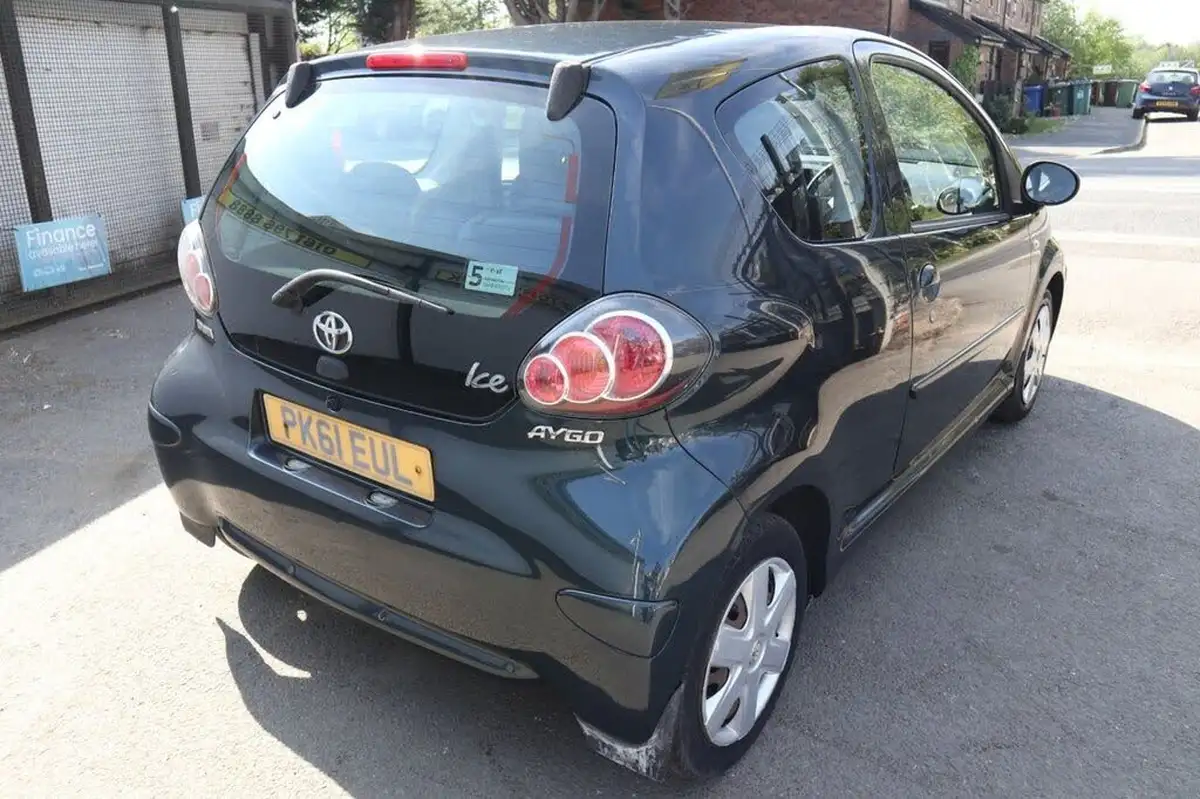 2011-toyota-aygo-10-aygo-ice-3d-big-21