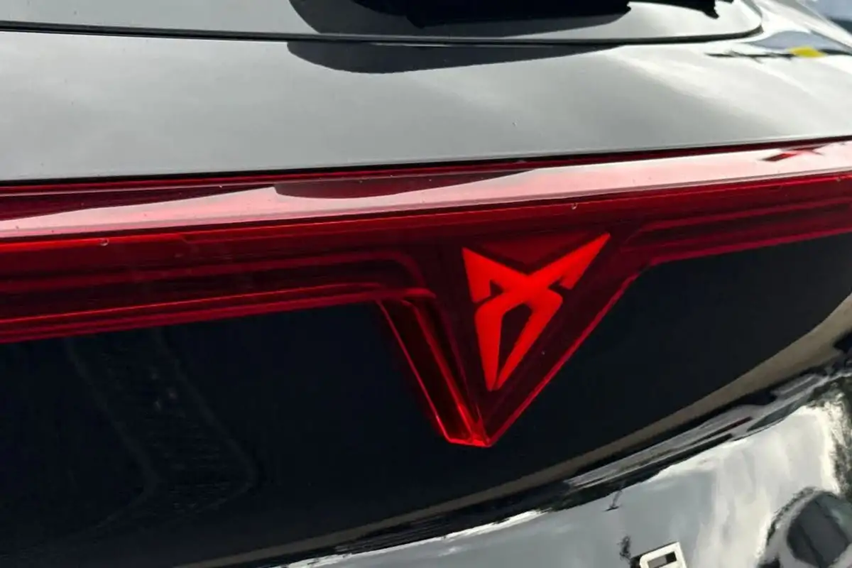 2024-cupra-formentor-20-tsi-vz2-333ps-4drive-big-24