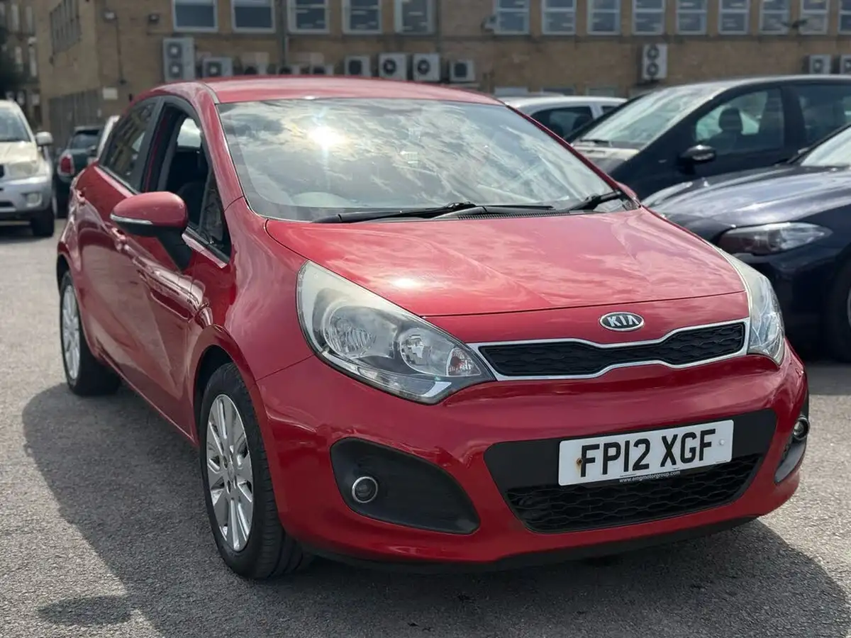2012-kia-rio-11crdi-2-big-0