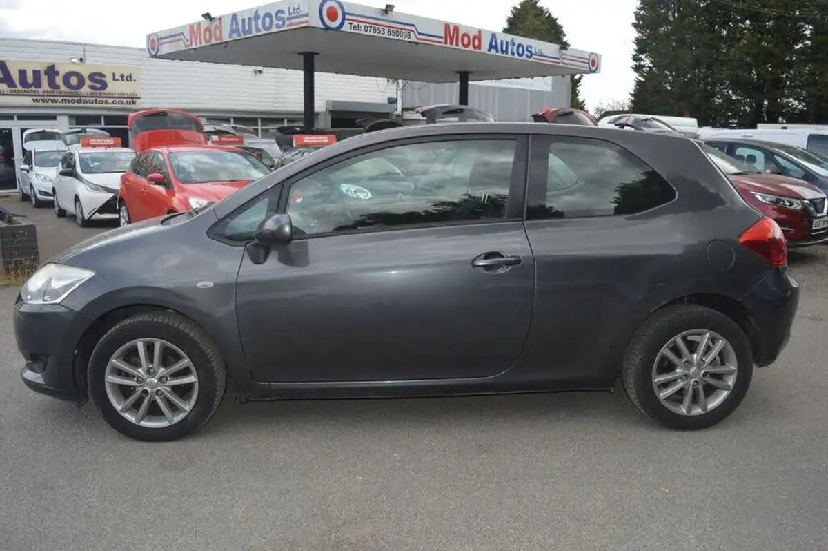 2008-toyota-auris-16-tr-vvt-i-3d-big-7