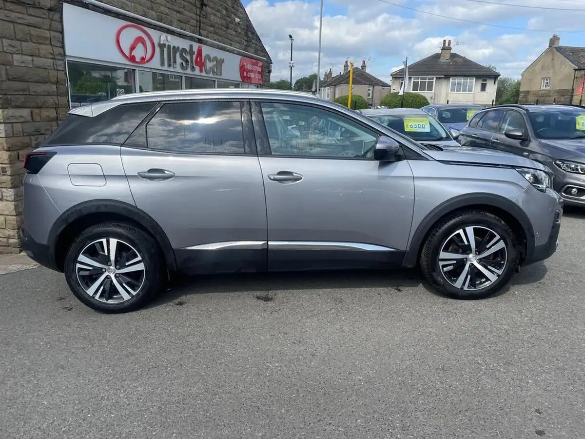 2019-peugeot-3008-suv-12-puretech-allure-big-5