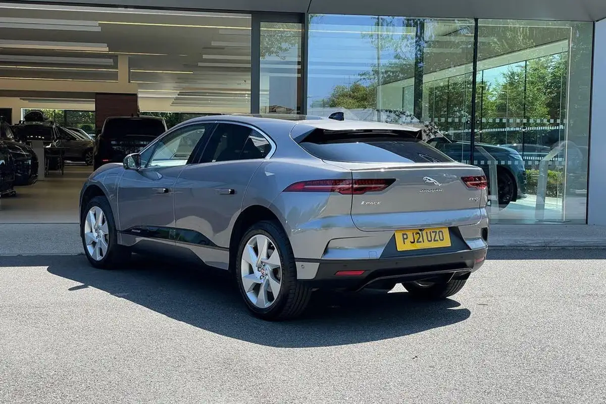 2021-jaguar-i-pace-ev400-se-big-63