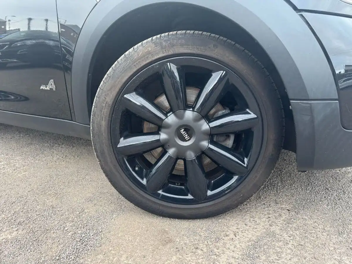 2011-mini-countryman-16-cooper-s-190bhp-all4-big-24