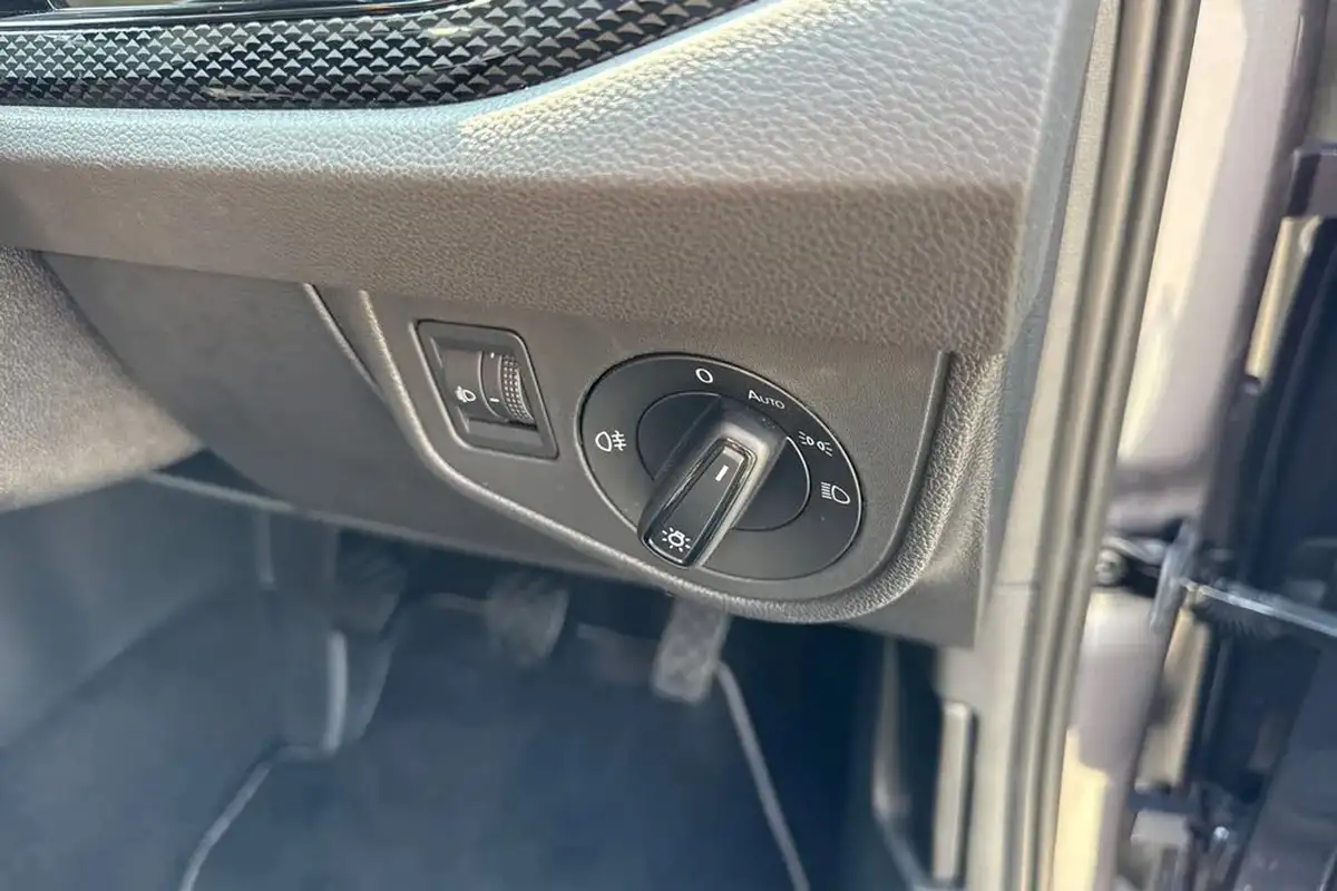 2023-volkswagen-polo-10-tsi-life-big-34