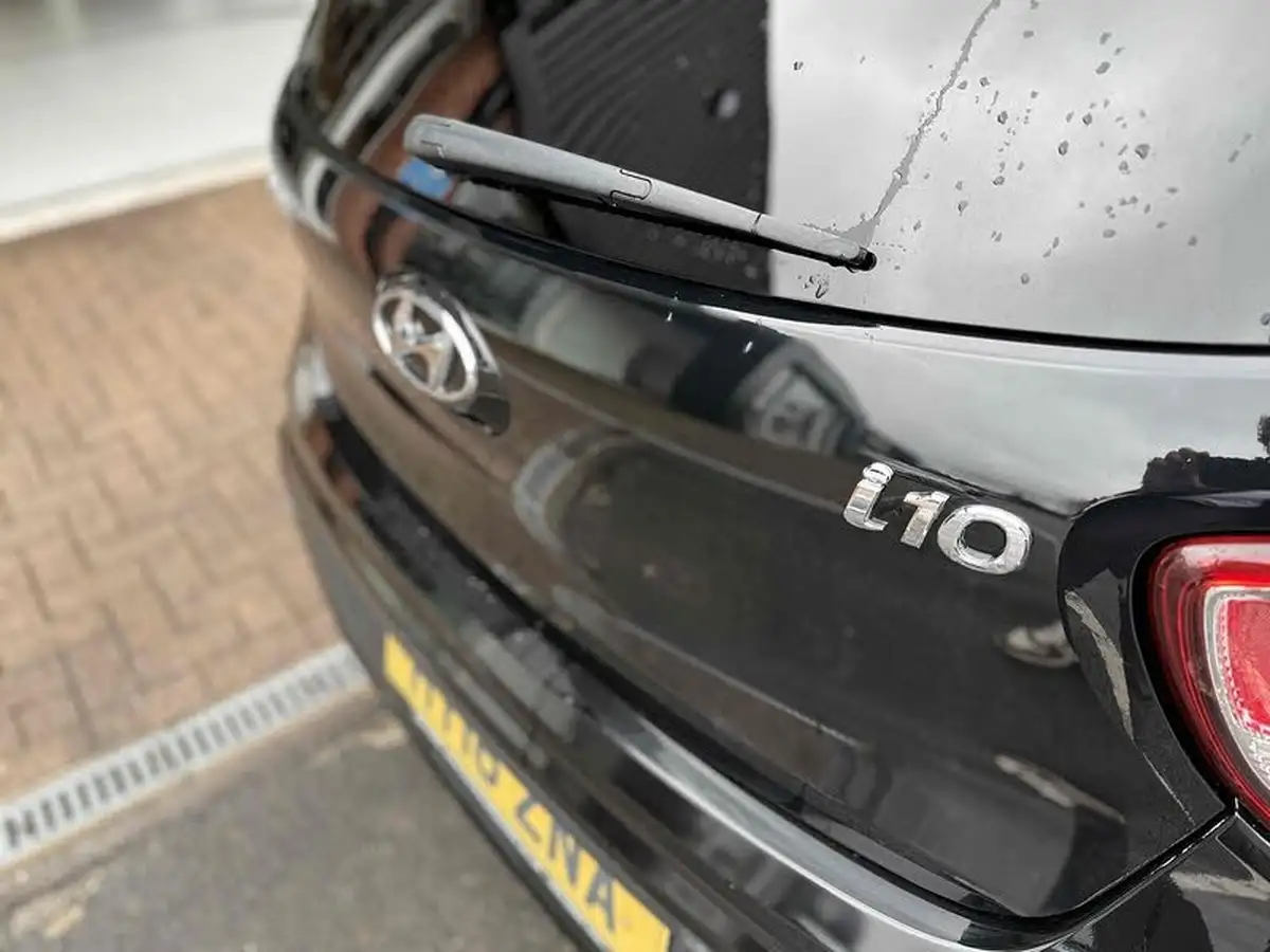 2018-hyundai-i10-10-go-se-66ps-big-25