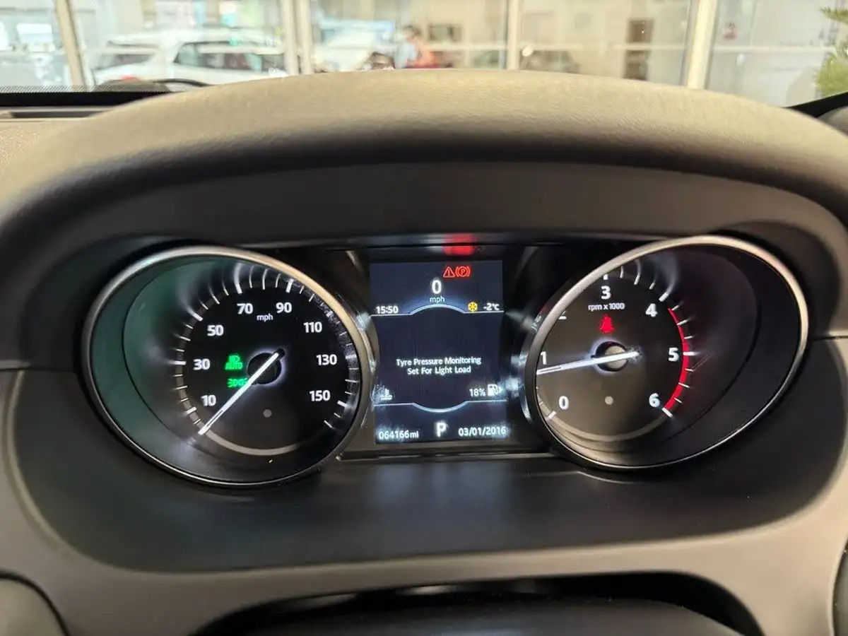 2017-land-rover-discovery-sport-20td4-hse-180ps-station-wagon-auto-big-13