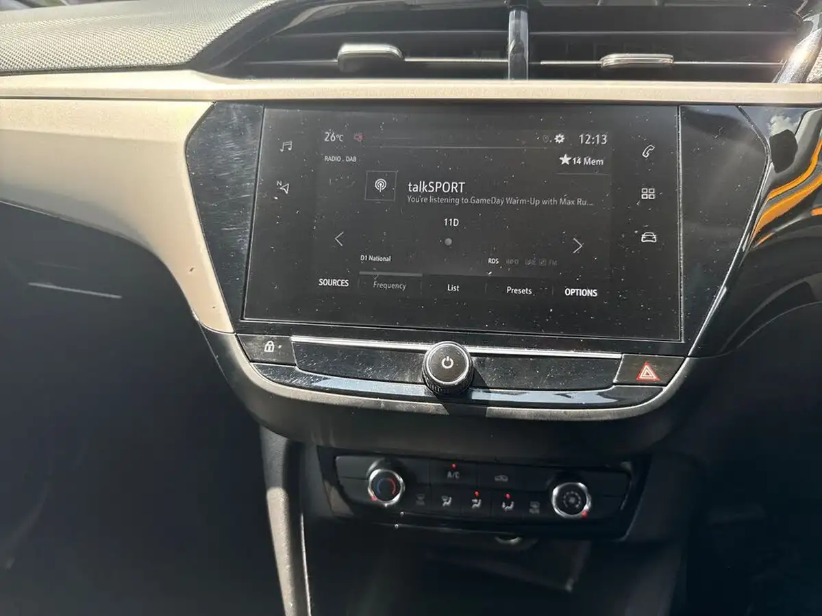 2021-vauxhall-corsa-12i-se-big-17