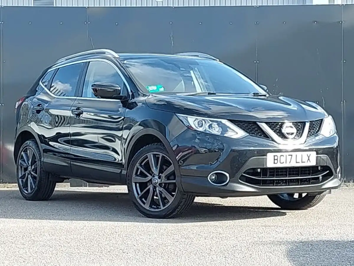 2017-nissan-qashqai-15dci-tekna-big-0