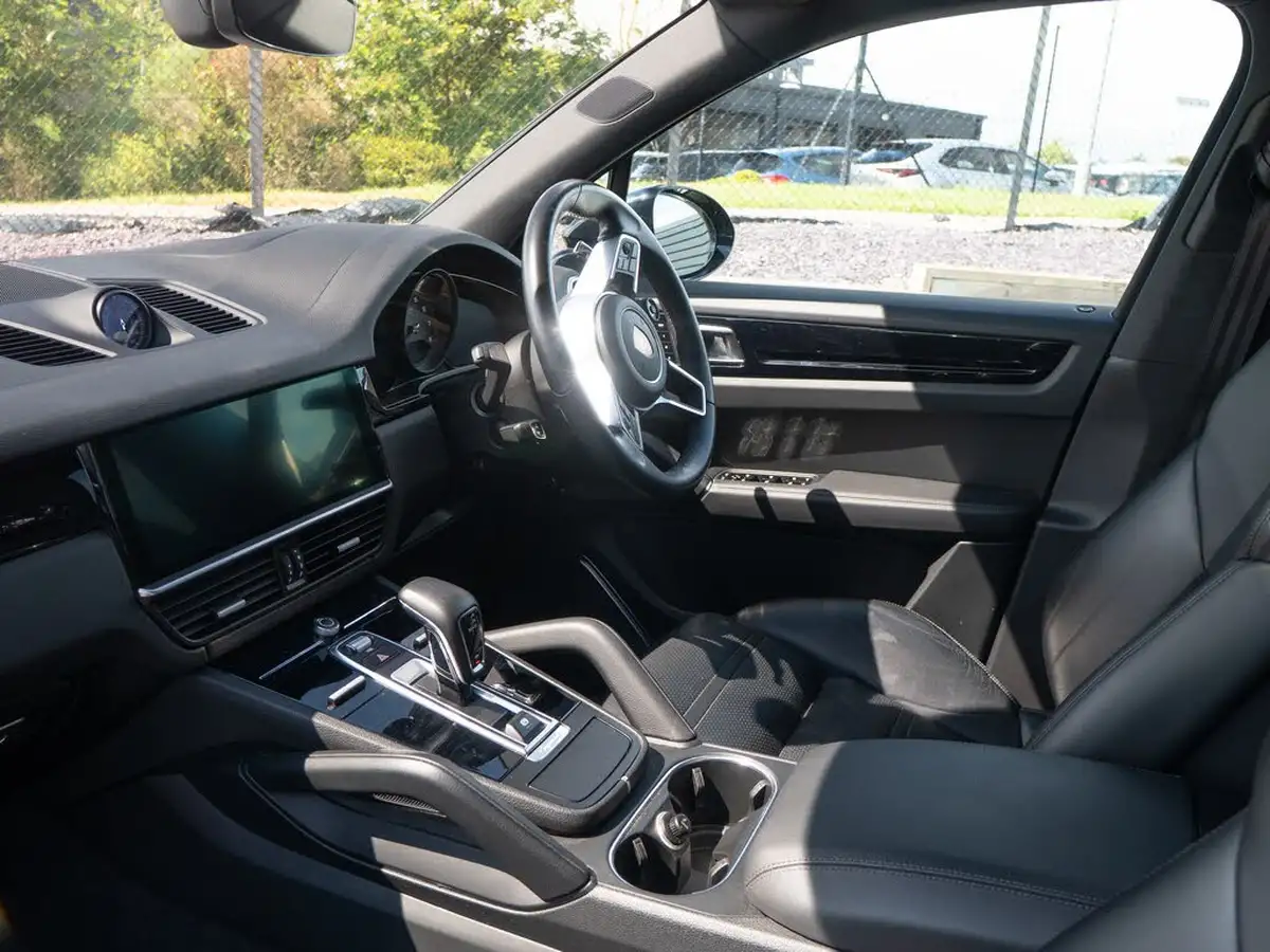 2019-porsche-cayenne-30-v6-station-wagon-big-5