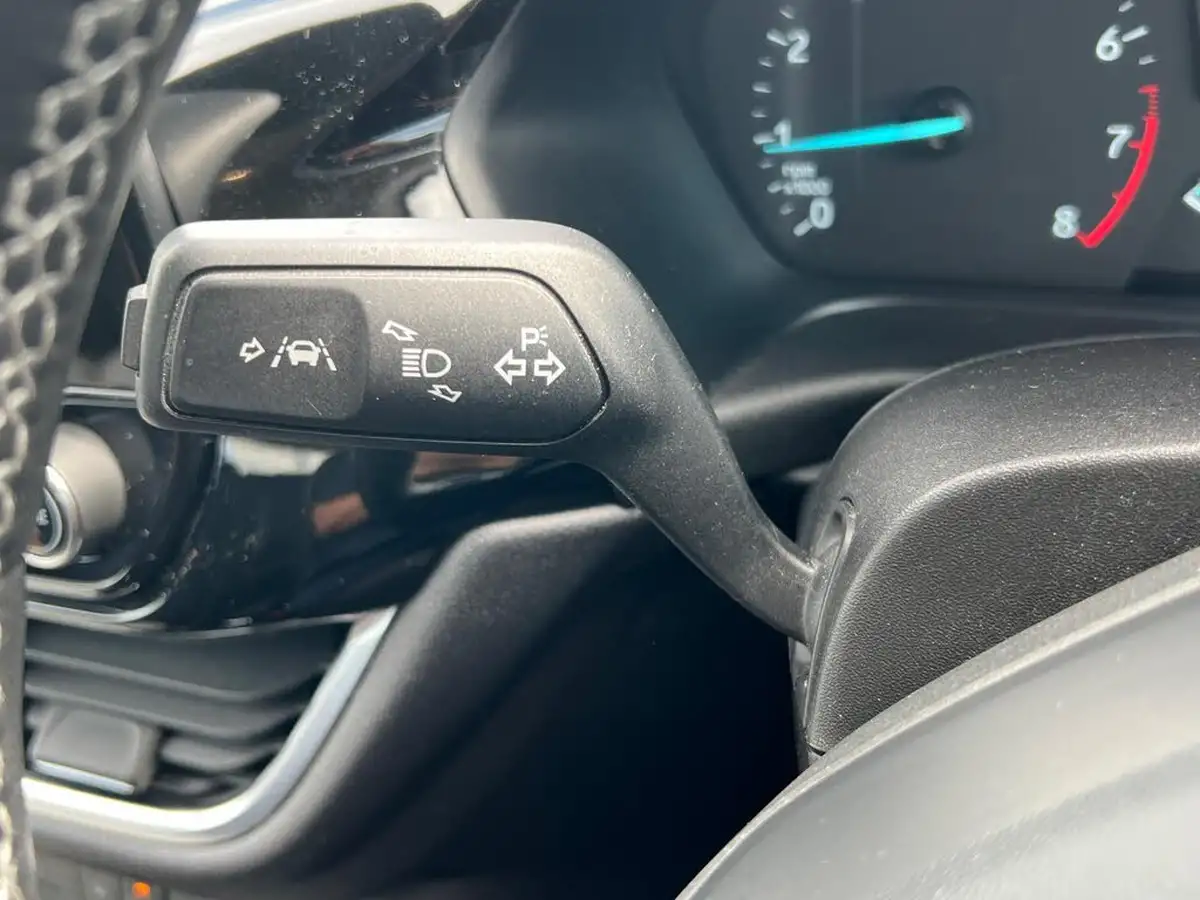 2018-ford-fiesta-11-ti-vct-zetec-5d-big-16