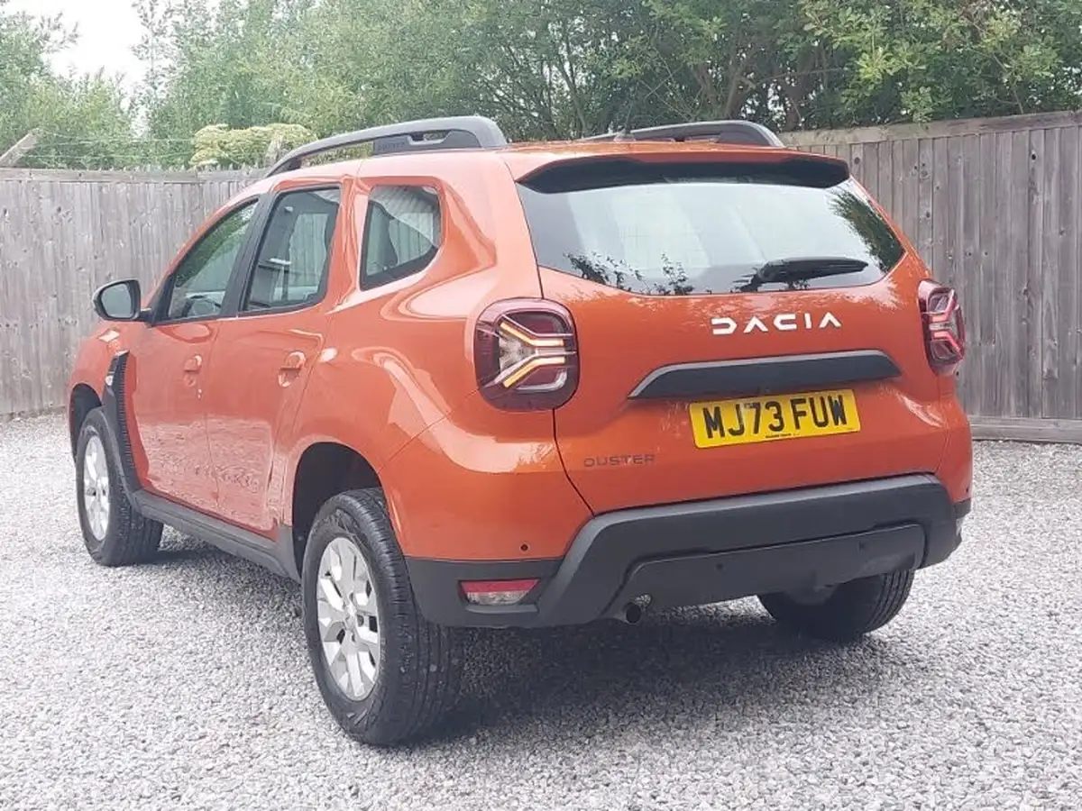 2023-dacia-duster-13-tce-expression-130bhp-station-wagon-5d-big-1