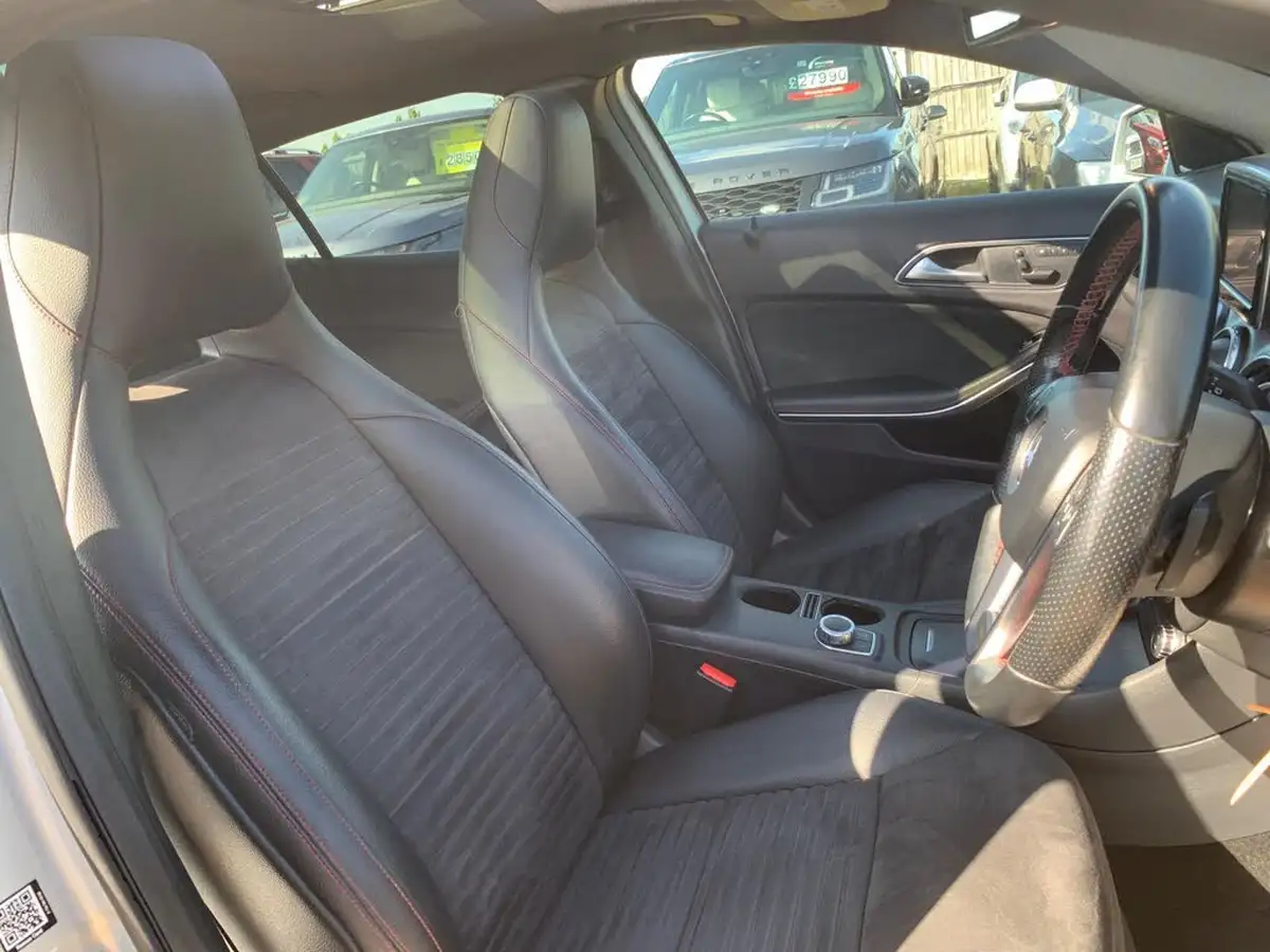 2015-mercedes-benz-gla-class-21cdi-amg-line-168bhp-premium-plus-4matic-big-28