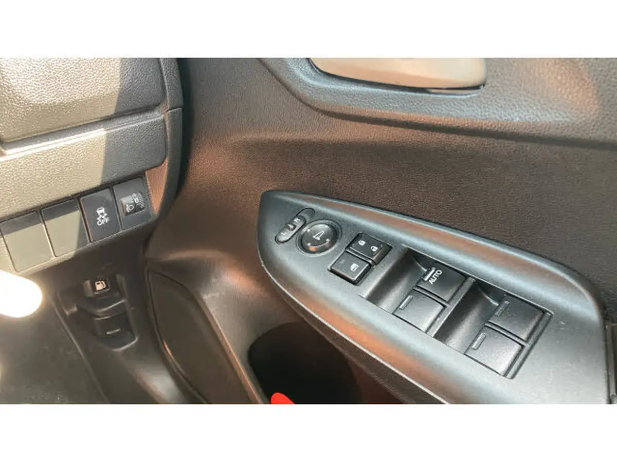 2018-honda-jazz-13-i-vtec-s-big-30