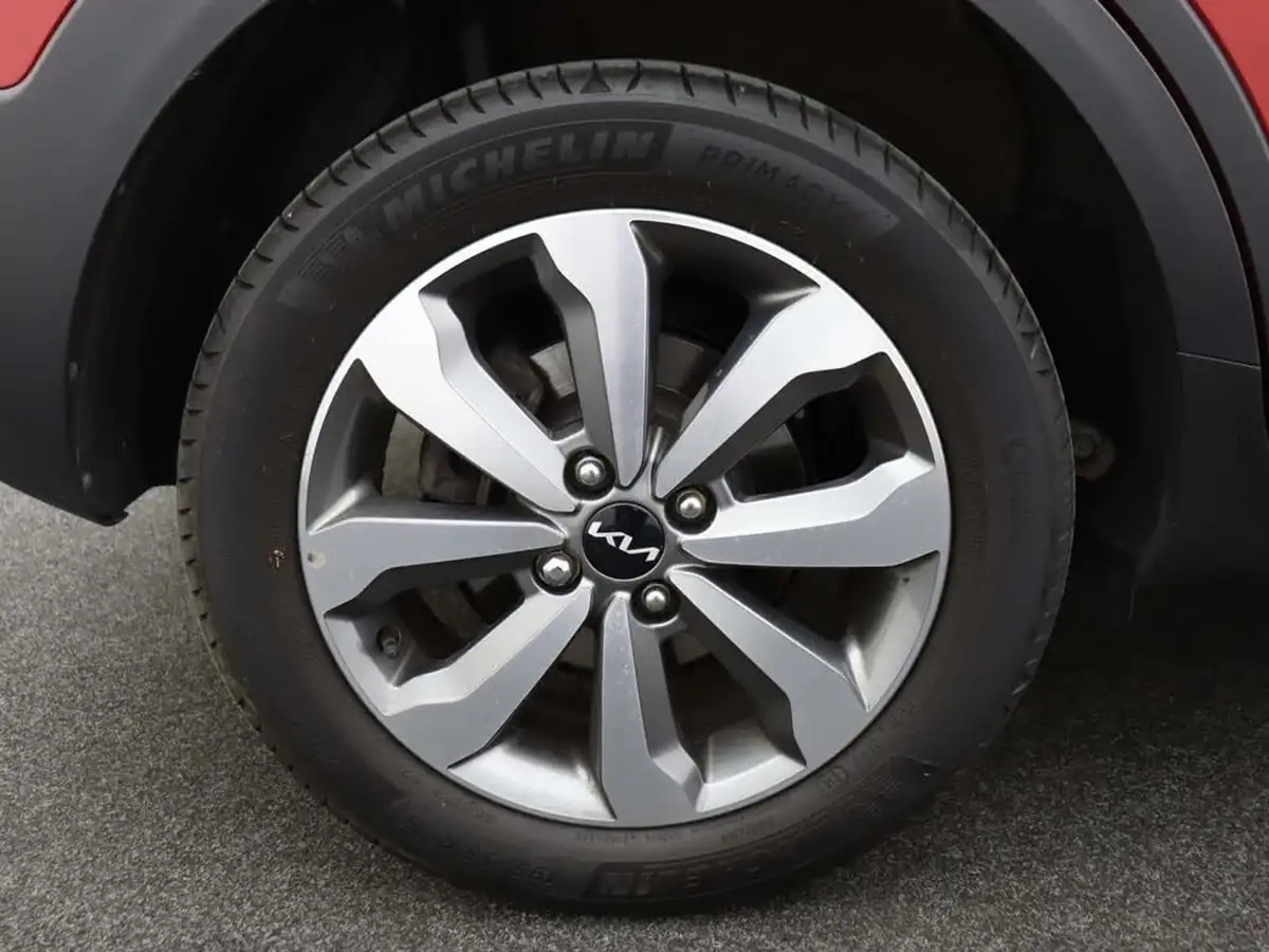 2022-kia-stonic-10-t-gdi-2-big-6