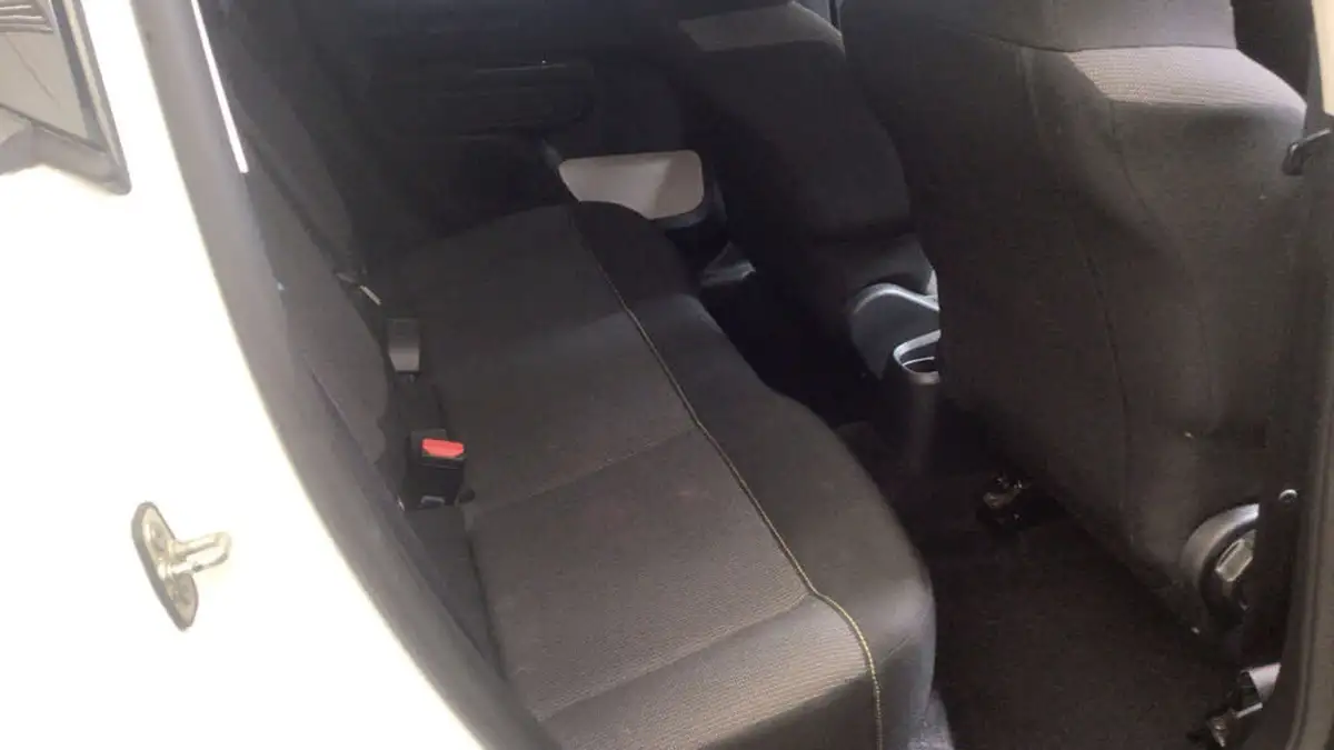 2018-citroen-c3-12-puretech-flair-82ps-ss-big-10