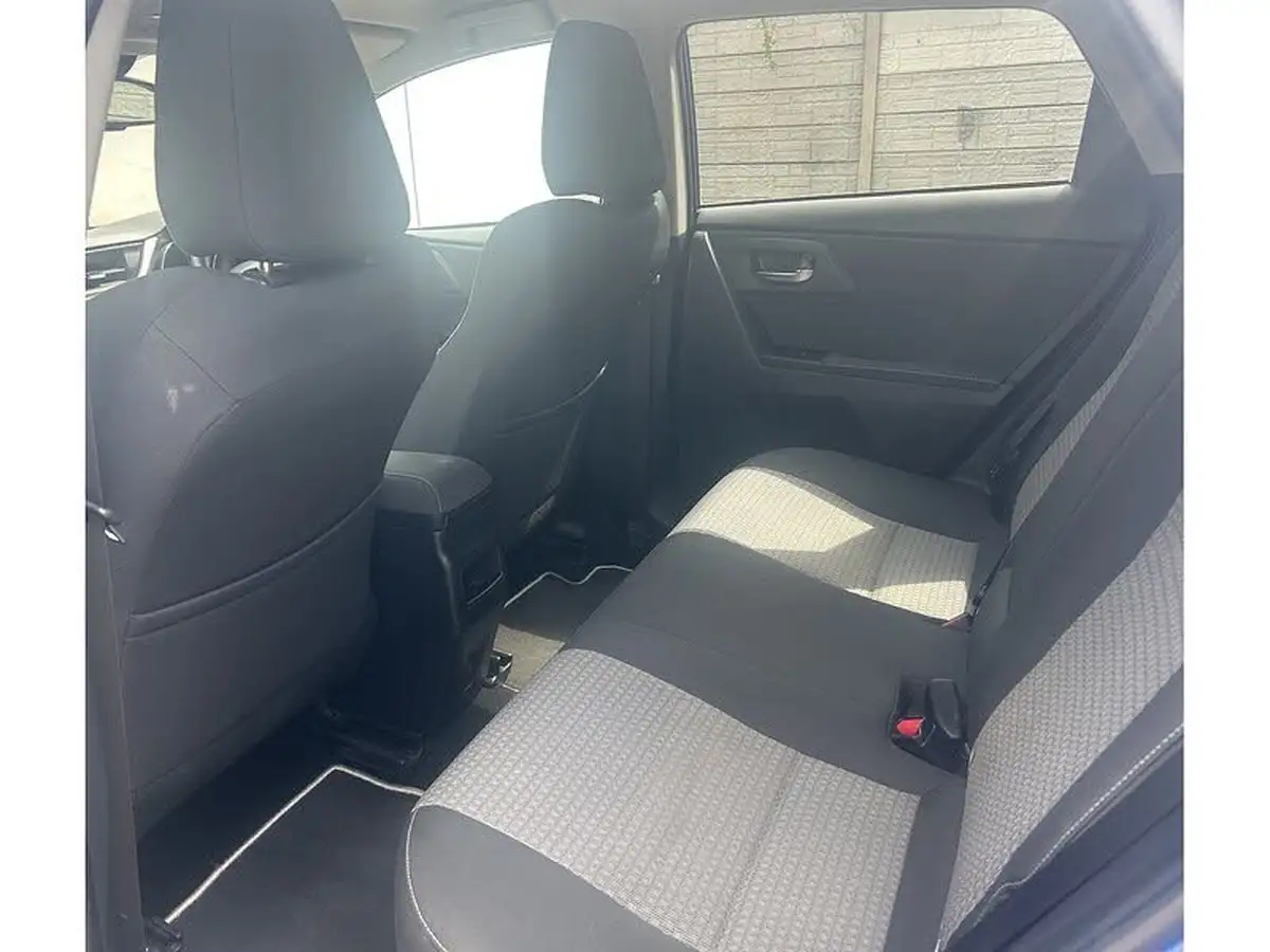 2018-toyota-auris-18-vvt-i-hsd-design-hatchback-big-27