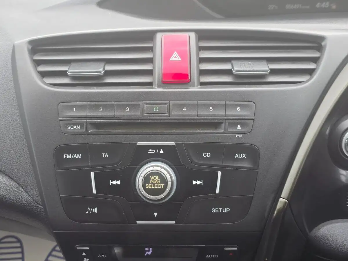 2013-honda-civic-18-ti-142ps-big-41