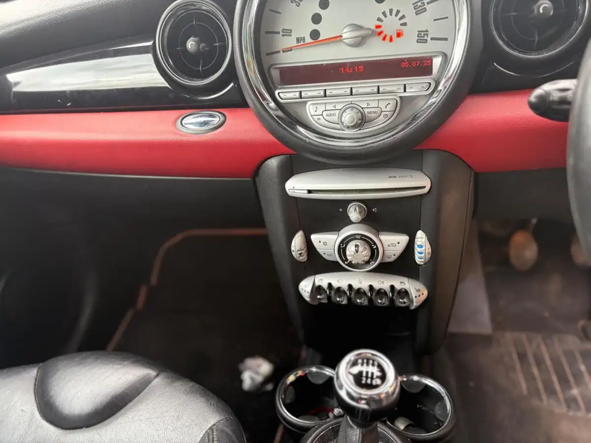2007-mini-cooper-16td-cooper-d-110bhp-big-13