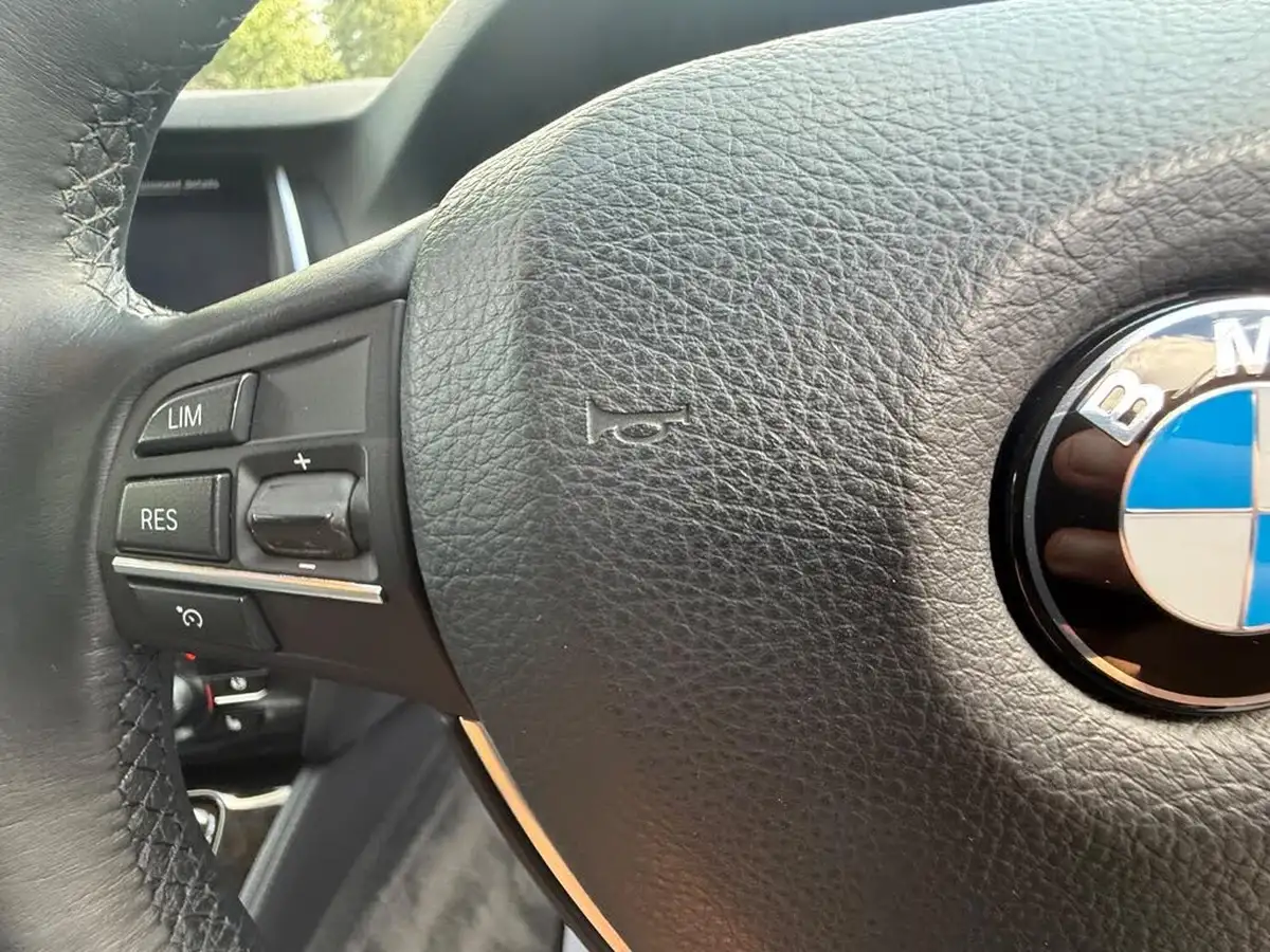 2014-bmw-5-series-30td-530d-luxury-touring-5d-big-35