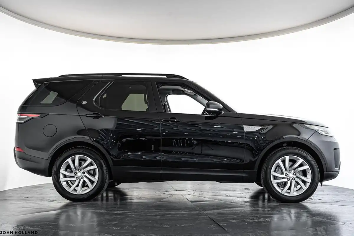 2020-land-rover-discovery-30-sd6-se-big-8