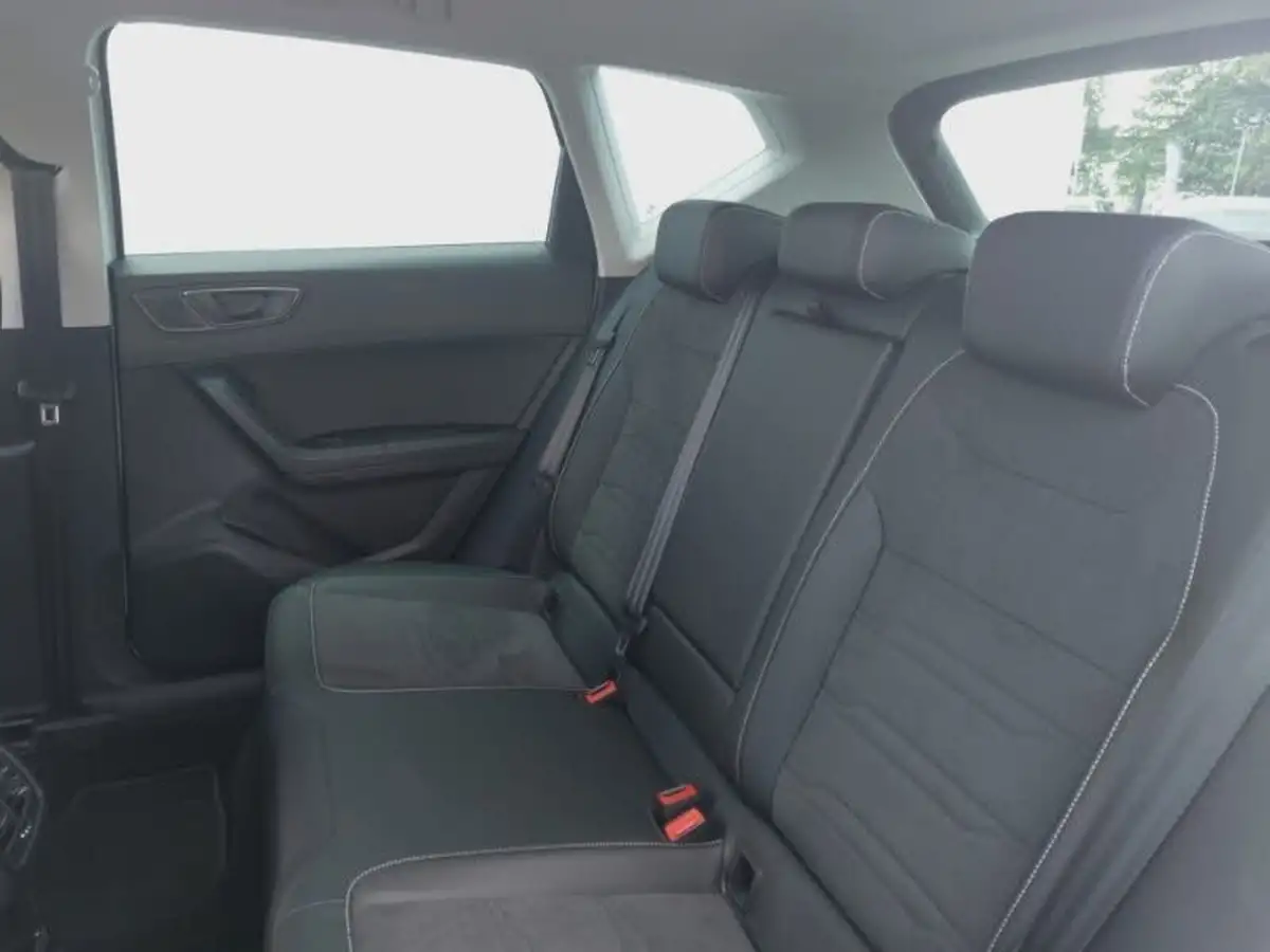 2023-seat-ateca-15-ecotsi-xperience-big-5