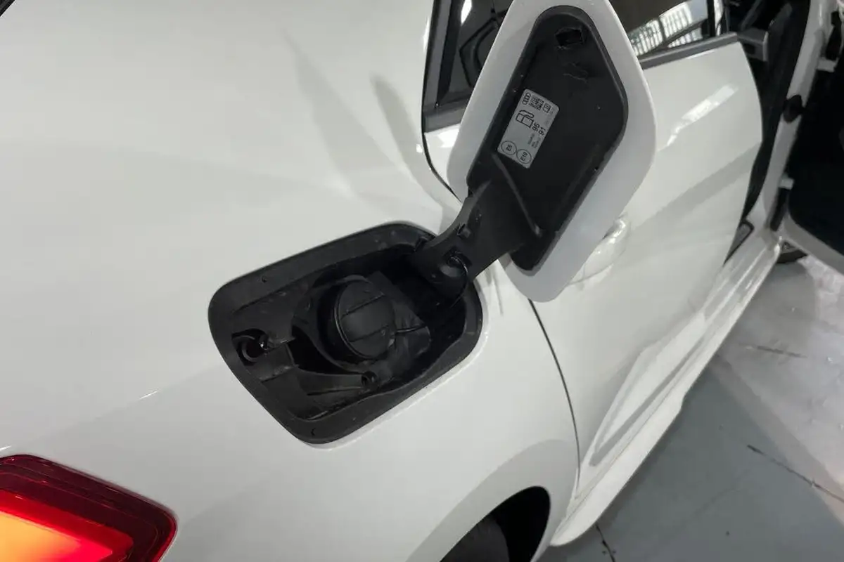 2025-audi-a1-10-30-tfsi-s-line-big-16
