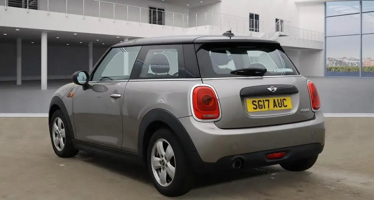 2017-mini-cooper-15-cooper-ss-hatchback-3d-big-4