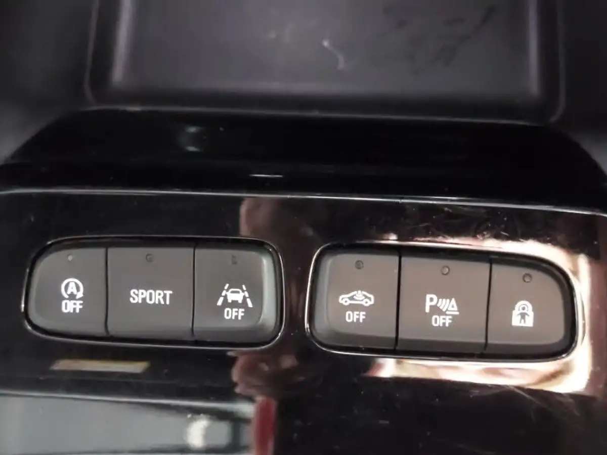 2022-vauxhall-mokka-12-sri-premium-100ps-big-13