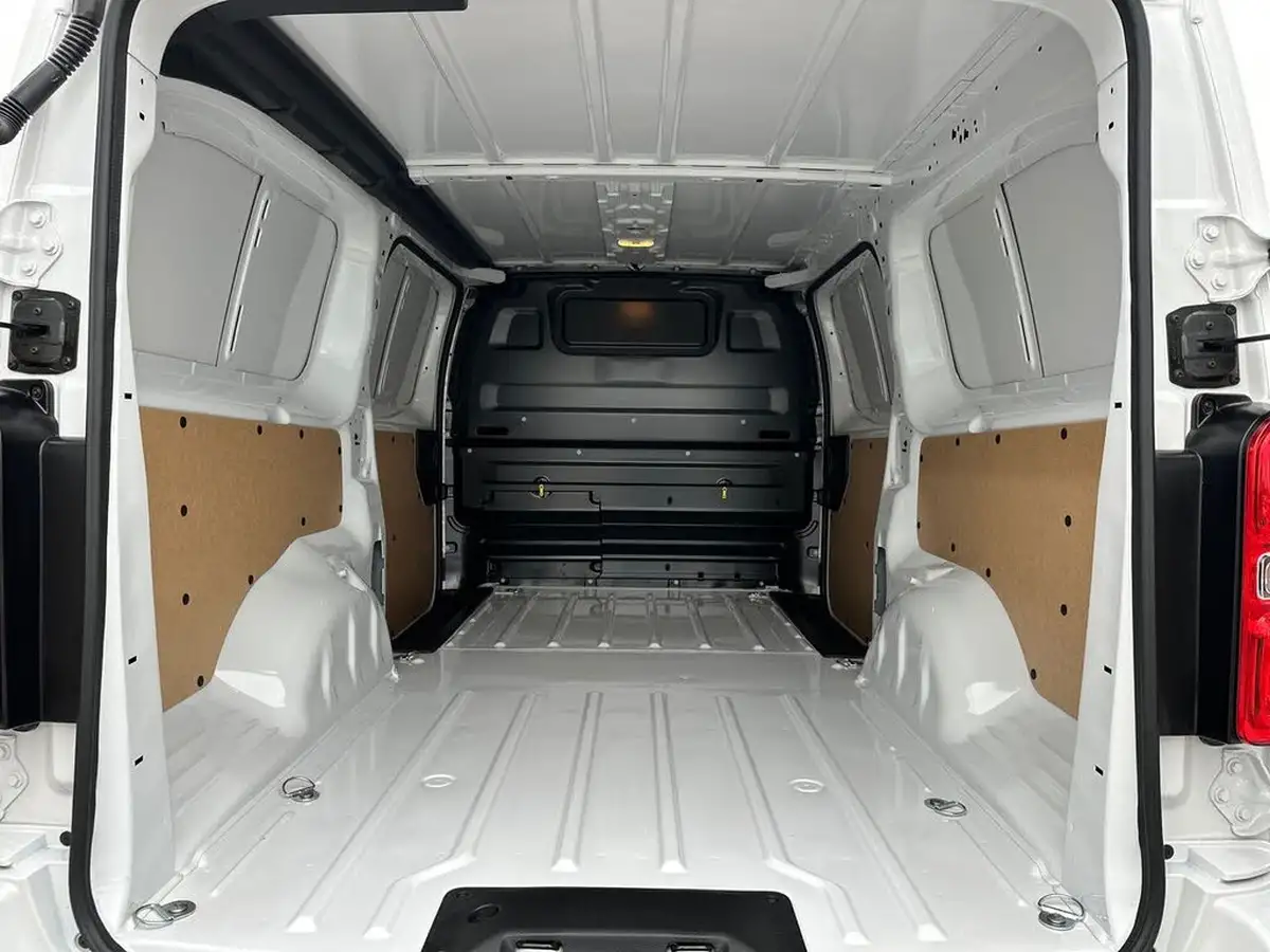 2024-vauxhall-vivaro-20td-xl-pro-big-10