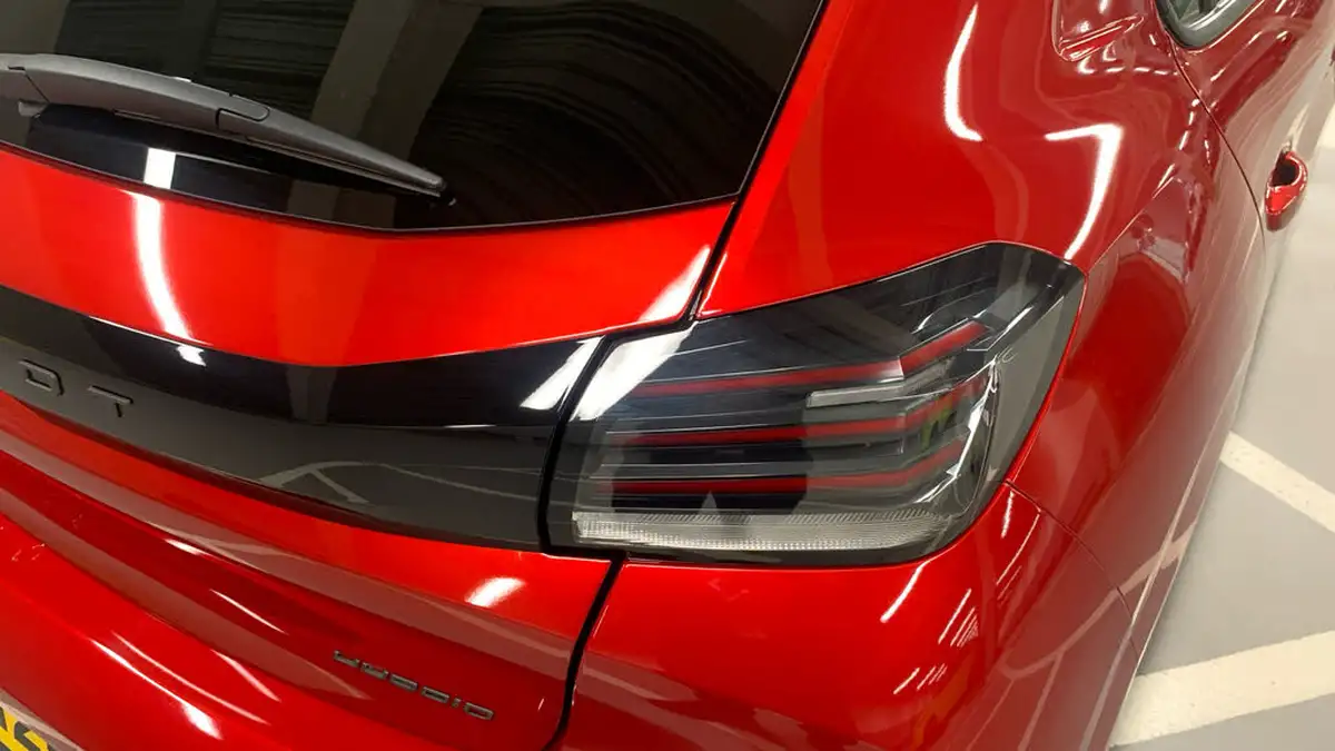 2024-peugeot-208-12-puretech-allure-hybrid-e-dsc6-big-43