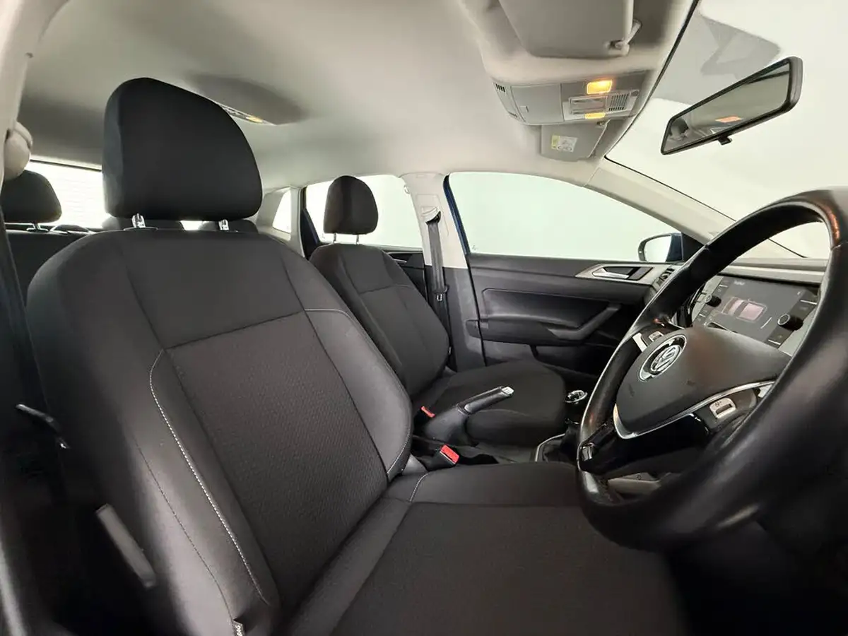 2019-volkswagen-polo-10-tsi-se-big-14