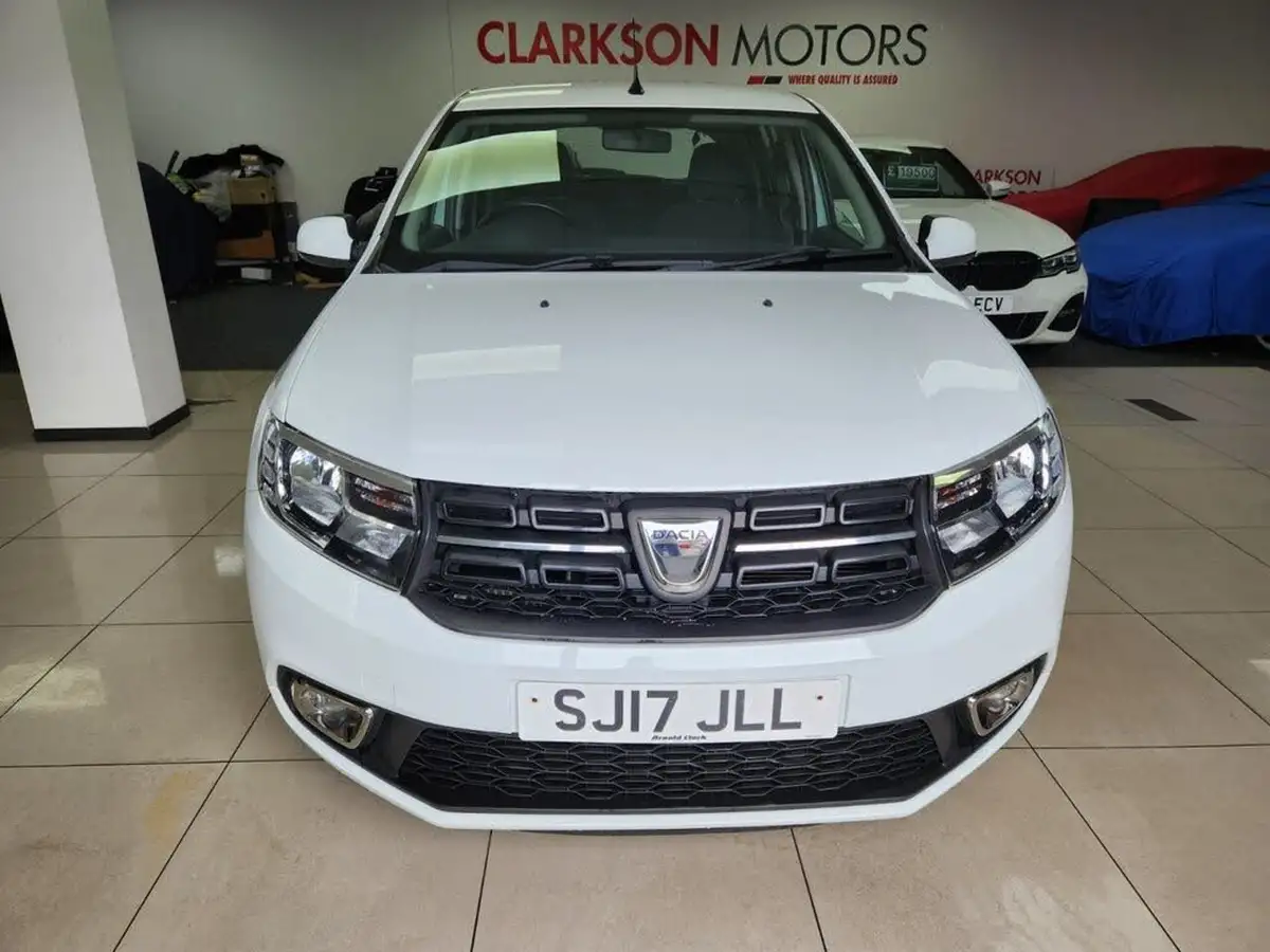 2017-dacia-sandero-15dci-laureate-big-44