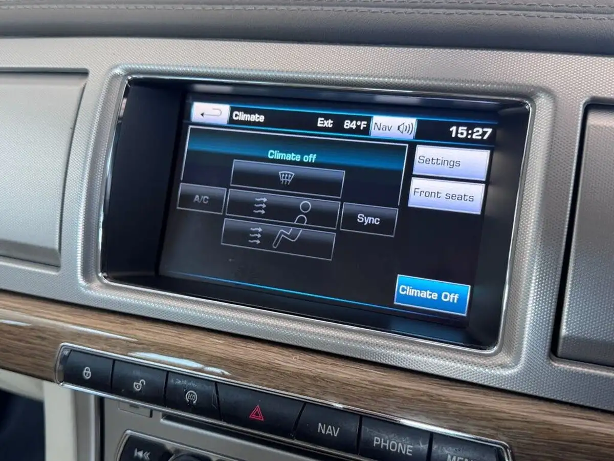 2014-jaguar-xf-30td-premium-luxury-saloon-4d-big-50