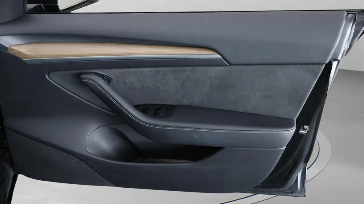 2021-tesla-model-3-e-long-range-4x4-big-15
